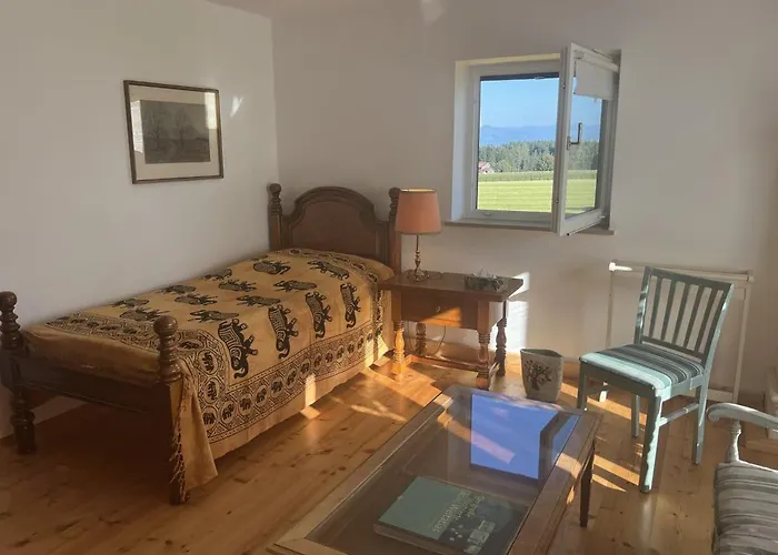 בית נופש Zur Schoenen Aussicht *